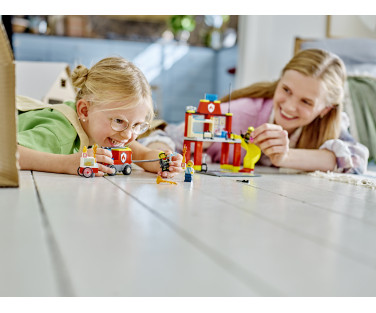 LEGO City Fire Station and Fire Engine