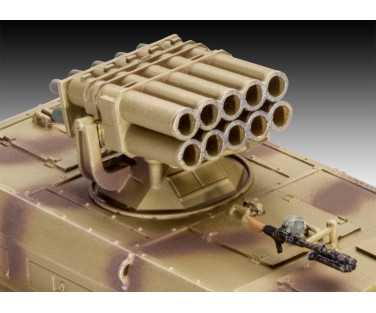 Revell Plastic Model 15 cm Panzerwerfer 42 auf sWS 1:72