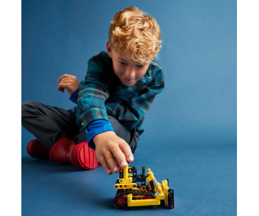 LEGO Technic Heavy-Duty Bulldozer