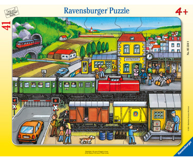 Ravensburger Frame Puzzle 41 pc Train Station