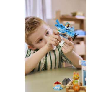 LEGO Animal Crossing Fly with Dodo Airlines