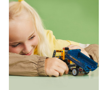 LEGO Technic Dump Truck