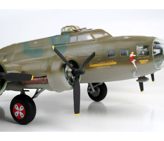 Revell B-17F `Memphis Belle` 1:48