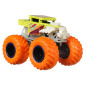 Hot Wheels® Monster Trucks® pimedas helendavad sõidukid